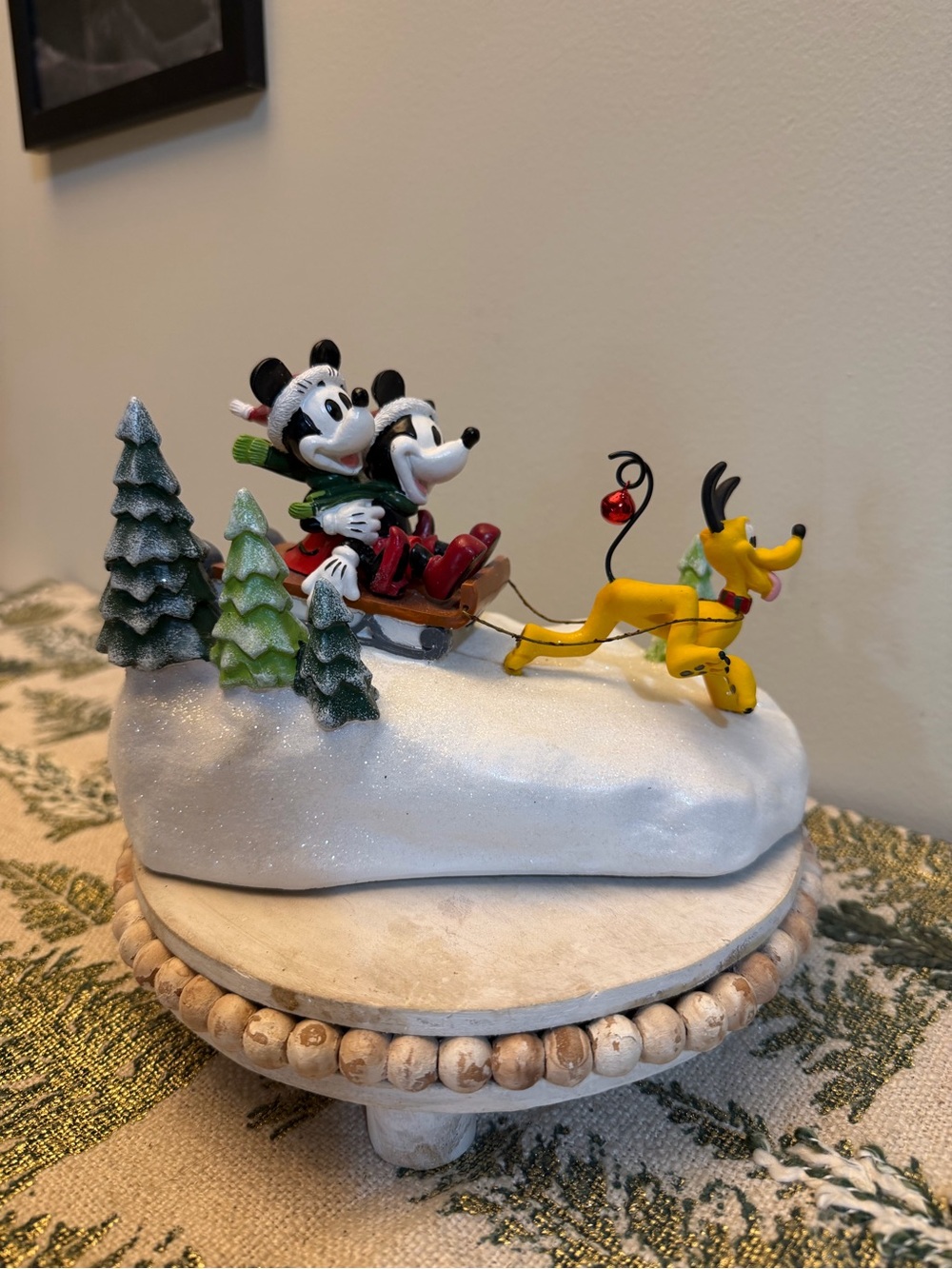 Mickey Minnie Pluto Sleigh Ride Christmas Village - Picture 5 of 10